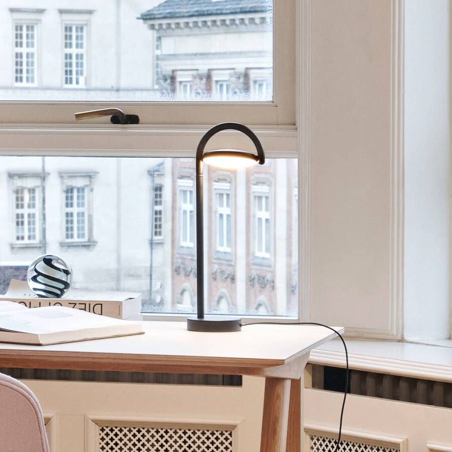 Hay Marselis LED tafellamp instelbaar, zwart