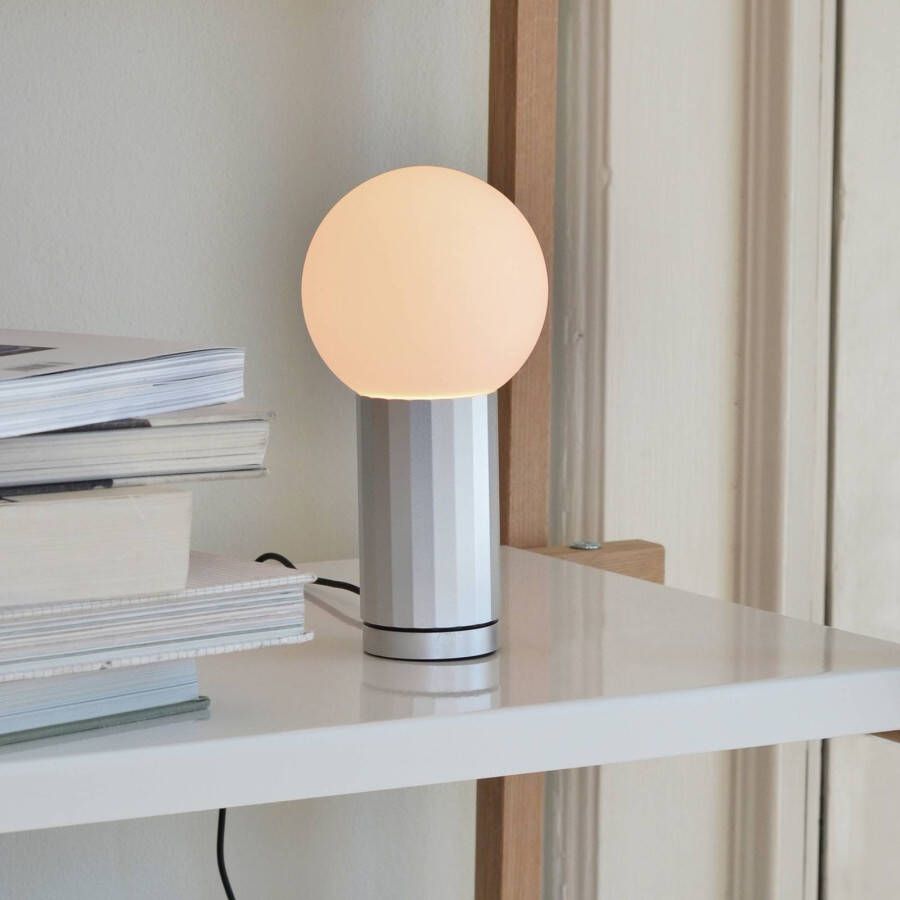 Hay Turn on LED tafellamp met dimmer, voet alu