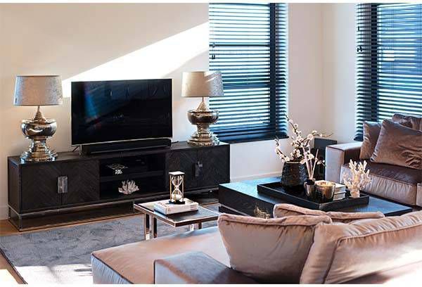 Richmond TV meubel 'Blackbone' Eikenhout en Staal, kleur Zwart/Zilver, 220cm